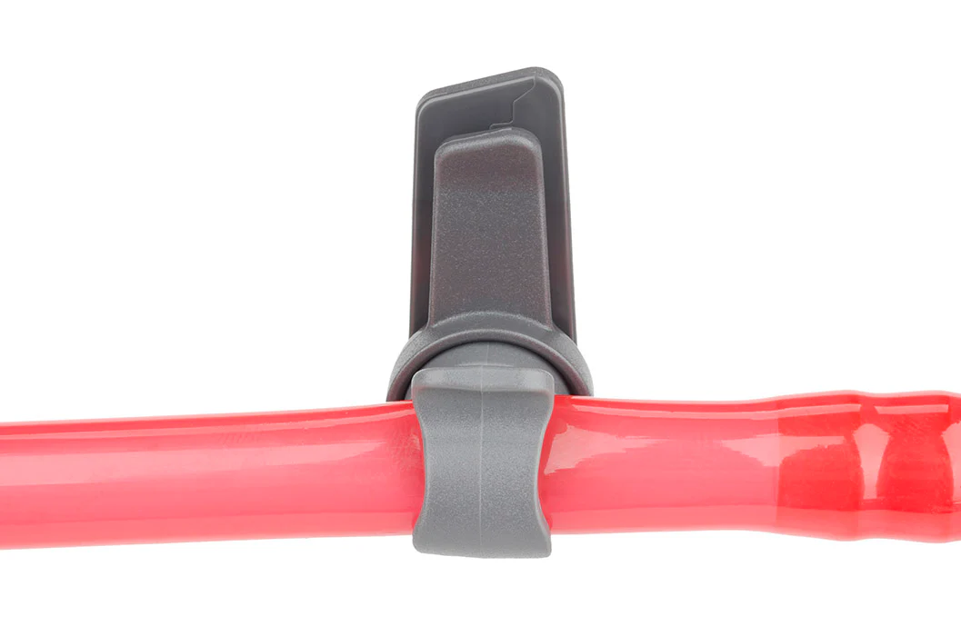 MAGNETIC VEST CLIP - Image 3