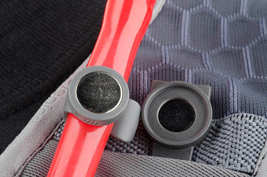 MAGNETIC VEST CLIP - Image 5